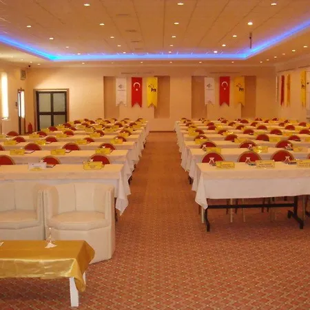 Hotel Altinyazi