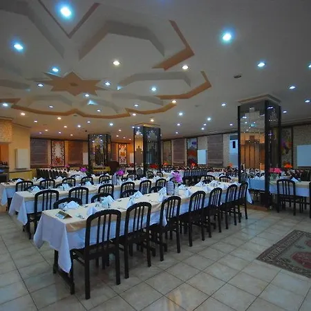 Altinyazi 아바노스